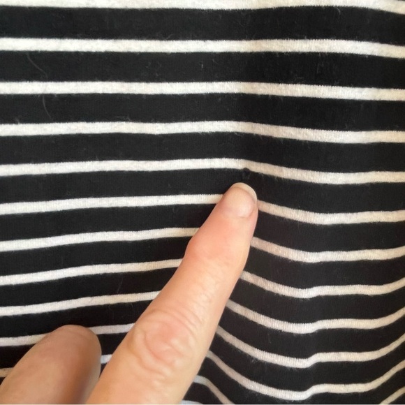 Hell Bunny Women's Striped Shirt Top Ruffled Velvet Neck Black White Stretchy - Picture 12 of 16